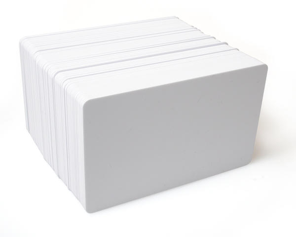 Dyestar White 760 Micron PET Core Cards (Pack of 100)